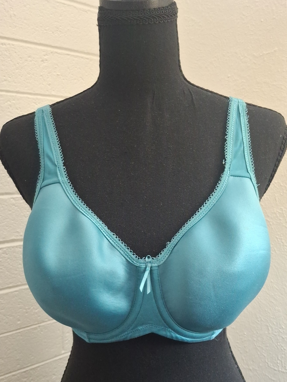 Wacoal Satin Underwire Bra in Teal Blue